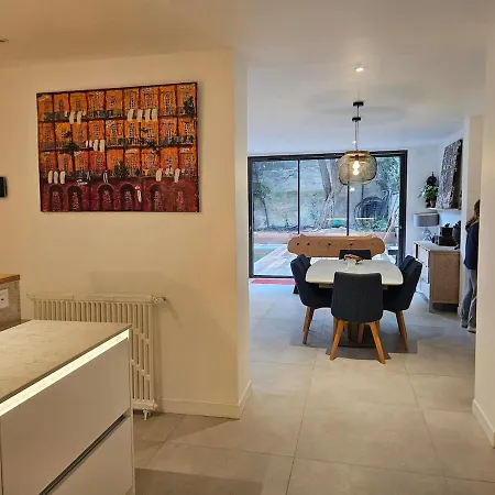 Hébergement de vacances Nomade - Center 180m2, 4 Rooms, Garden & Pool